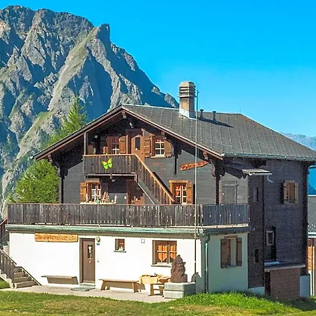 Hotel Gruppenhaus Im Walliser Alpstyle Ernen