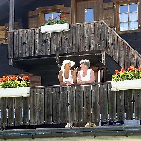 Hotel Gruppenhaus Im Walliser Alpstyle *